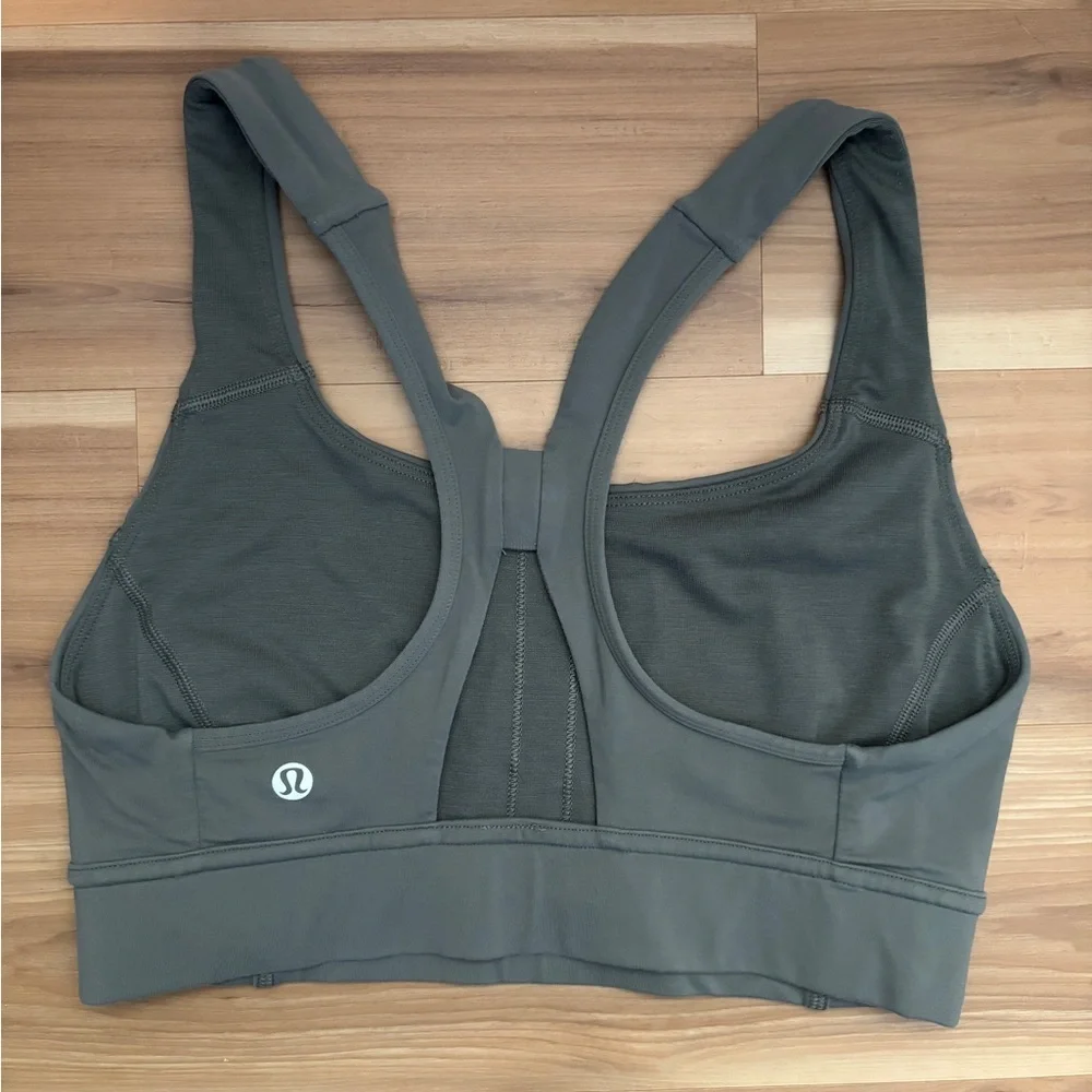Lululemon Power Through Bra - Grey Sage Size 6 - Picture 4 of 4